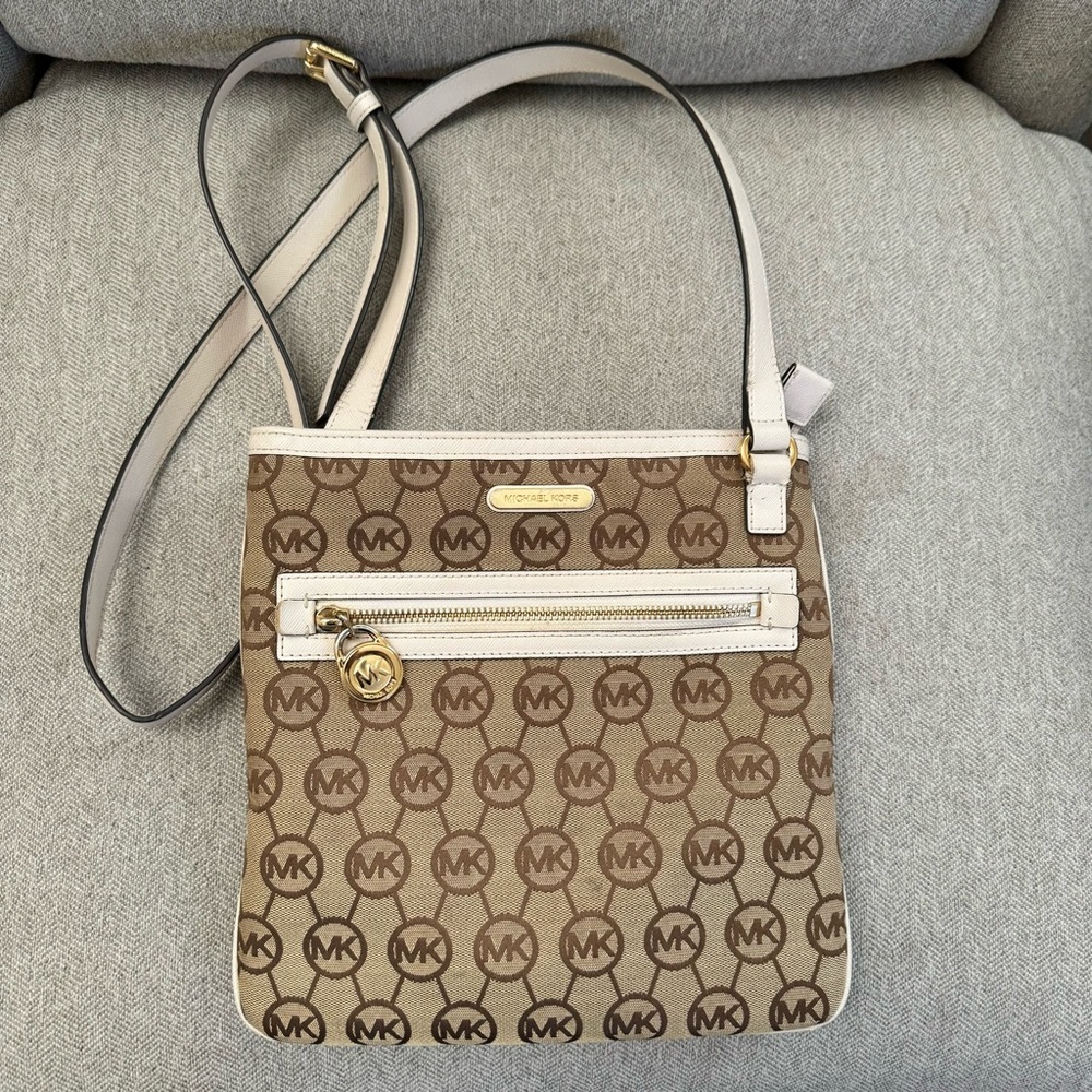 Michael Kors Crossbody Purse Cream/Tan